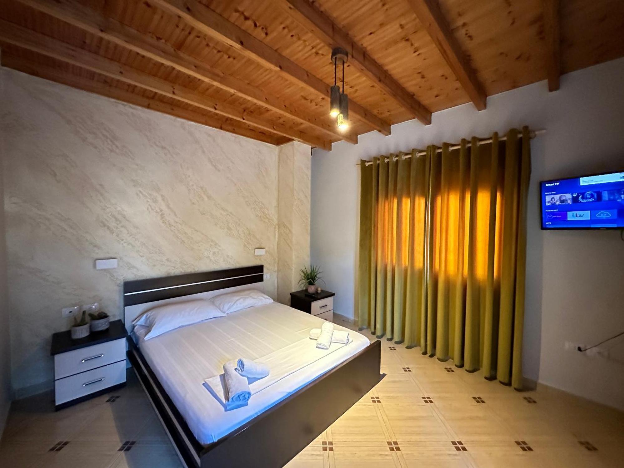 Vila Arial Vlorë Esterno foto